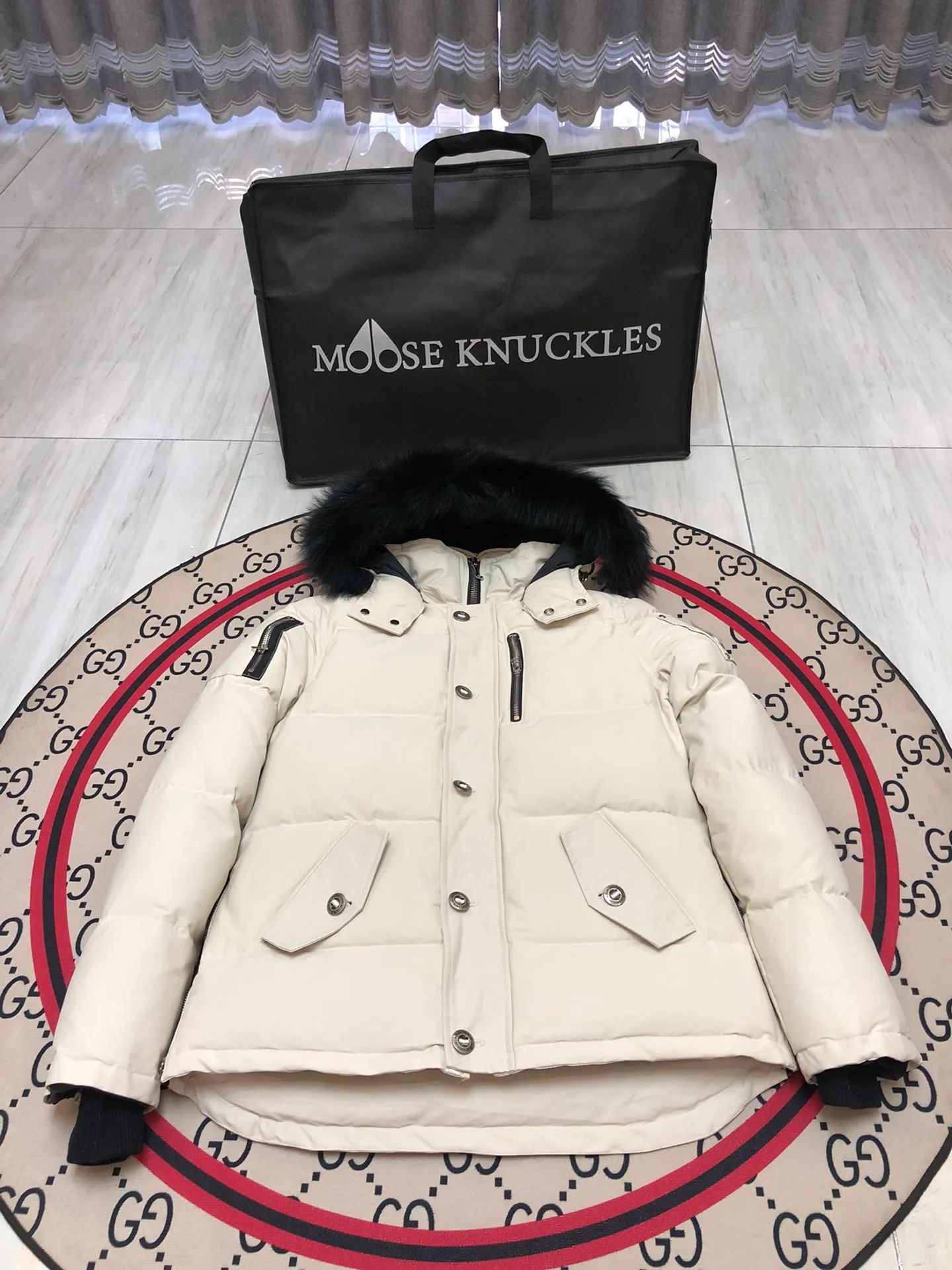 ：Y 119 🇨🇦Moose knuckles/ 06/ ： / （ ） White Moose knuckles . 2007 🇨🇦 ！ Premium ， 。 ， RMB 5040-15000 ！ ，LOGO ✂️. ！ . ！ MONCLER/ Canada Goose/ ，Moose knuckles 2019 …… ✂️ 90% ， ！ ✂️ ， ! ✂️ YKK， ， ！ ✂️ ， . ！ ✂️ 3D ， ⚠️Size:s-xxl